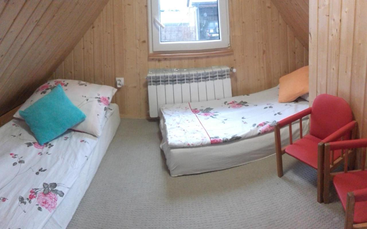 Domek Bialojany Exteriör bild